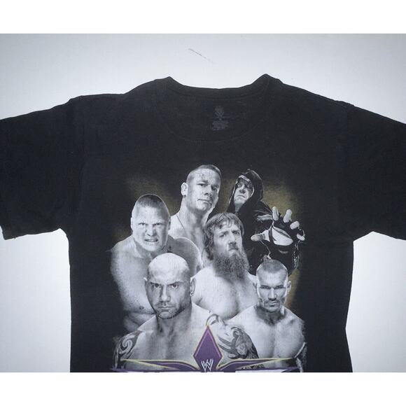 WWE WRESTLEMANIA 30 BLACK MENS MEDIUM CREWNECK T SHIRT UNDERTAKER BROCK LESNAR - Picture 1 of 6
